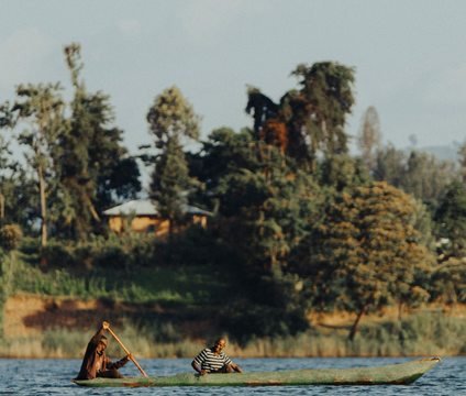 Canoe on a lake in the Ugandan landscape