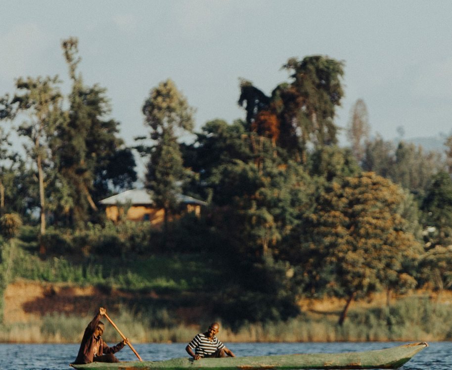 Canoe on a lake in the Ugandan landscape
